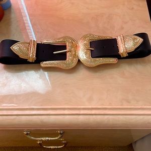 SETA APPAREL etched Double Buckle Leather Belt